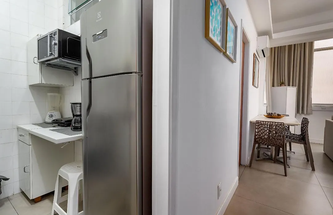 Relax Em Copacabana, Quarto E Sala, 150 Mt Da Praia, Cozinha, Maq De Lavar Roupa E Ar-1
